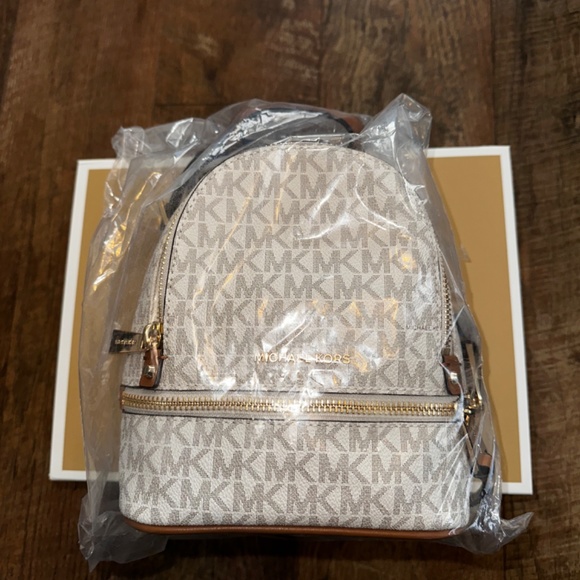 Micheal Kors Rhea Mini Logo Backpack/Bag - Picture 5 of 7